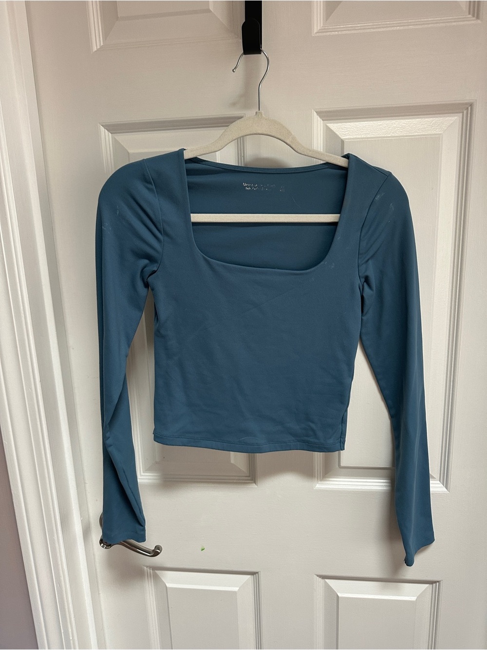 Long-Sleeve Square Neck Crop Top in Teal
